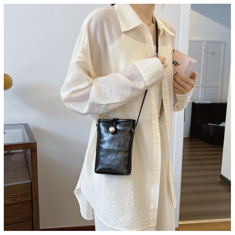 Geantă de umăr crossbody pentru telefon, nouă și versatilă, 2024, simplă și la modă, ușoară și casual, pentru mers pe jos_voghion.com