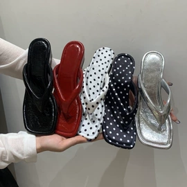 女式时装单鞋;女式皮靴;高跟凉鞋
