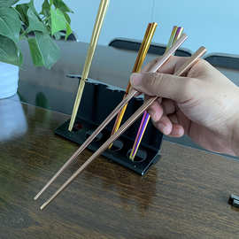 304不钢筋筷子方形镀钛防滑家用酒店食堂不锈钢彩色筷子厂家直销
