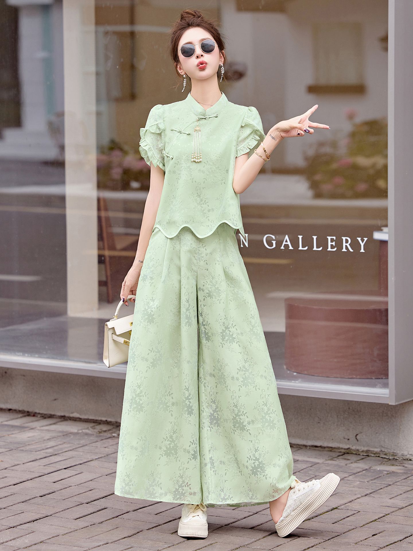 Bộ váy hai mảnh tay ngắn phong cách Trung Hoa cổ điển họa tiết jacquard mùa hè 2025 — Màu vàng be, Màu xanh lá