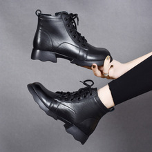 马丁靴女2024秋冬新款圆头系带休闲短靴黑色牛皮平底棉靴女式皮靴