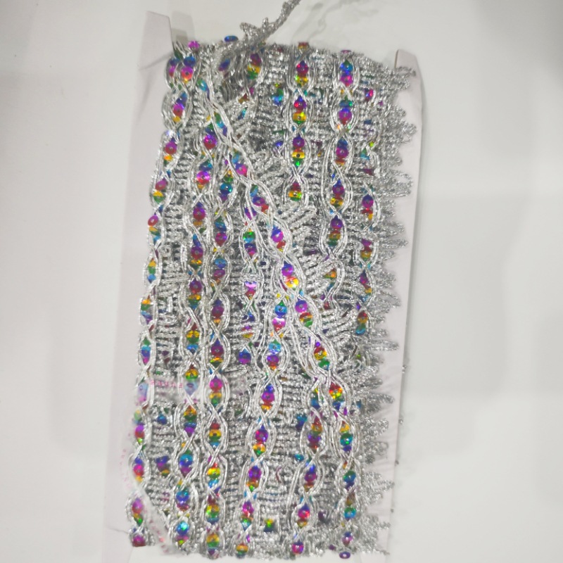 Pico de montaña Festival de mediados de otoño Pagoda plegable Pagoda de encaje superior de seda dorada colorida Triángulo Lentejuelas Estilo étnico Salón budista para mesa de encaje