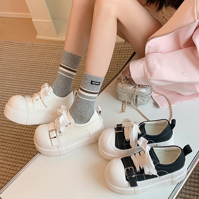 Giày sneaker nữ đế dày da thật phong cách platform khóa dây — màu đen, màu trắng