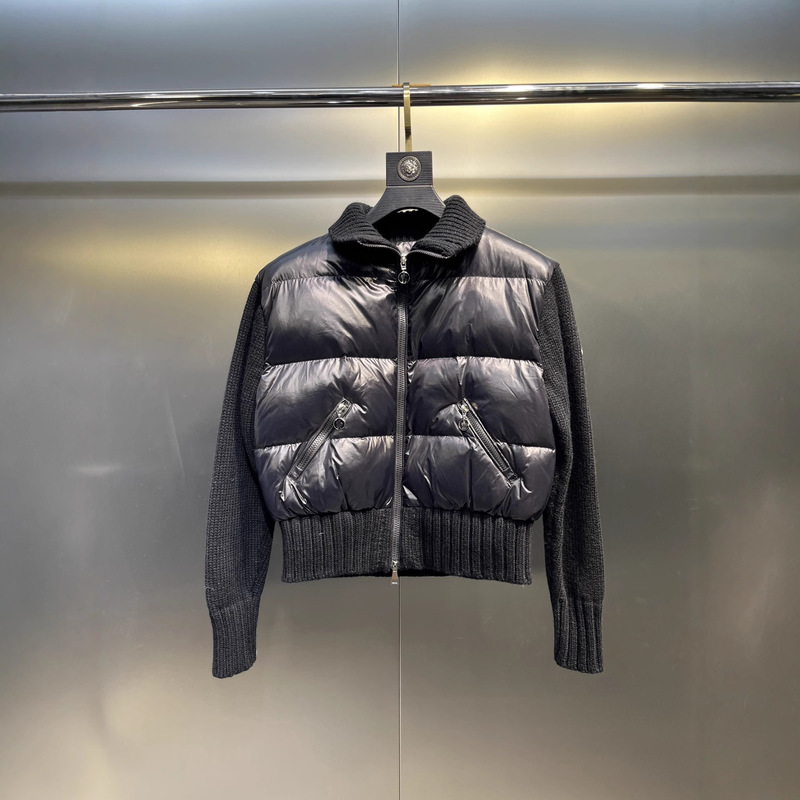 高版本蒙家25ss新款拼接羊毛针织袖立领羽绒服外套刺绣logo后背|undefined
