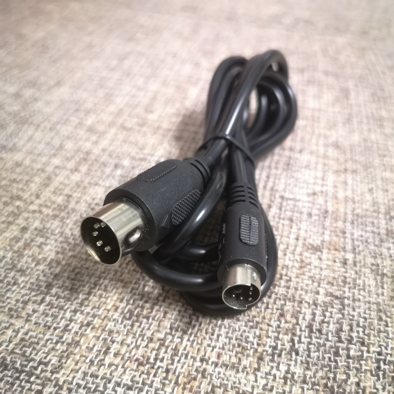 DIN5P˫ͷ,5P е ̨ 1