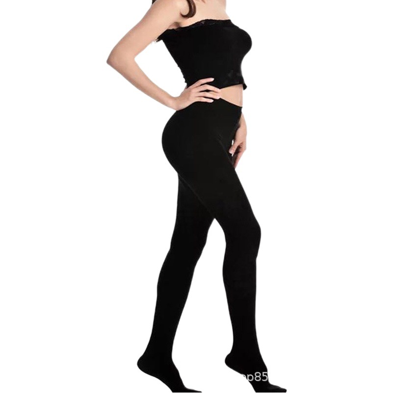 Wechat spot calcetines de tubo de estufa de presión de Corea pantalones de presión de seda negra piernas hermosas adelgazan y moldean calcetines de tubo de estufa delgados al por mayor