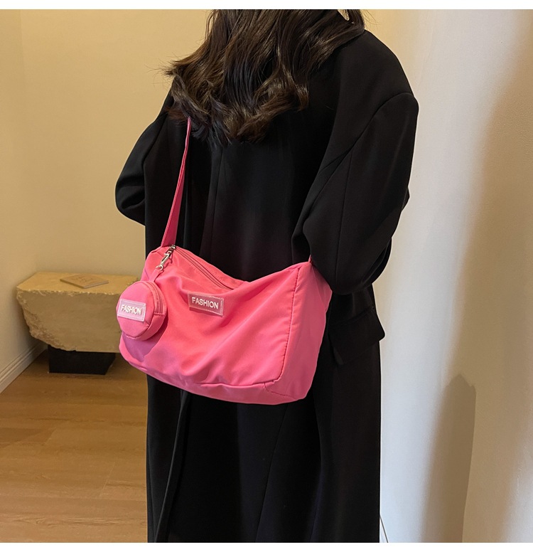 Mujeres Medio Tela Oxford Color Sólido Básico Estilo Clásico Gire La Tapa Bolso Bandolera display picture 14