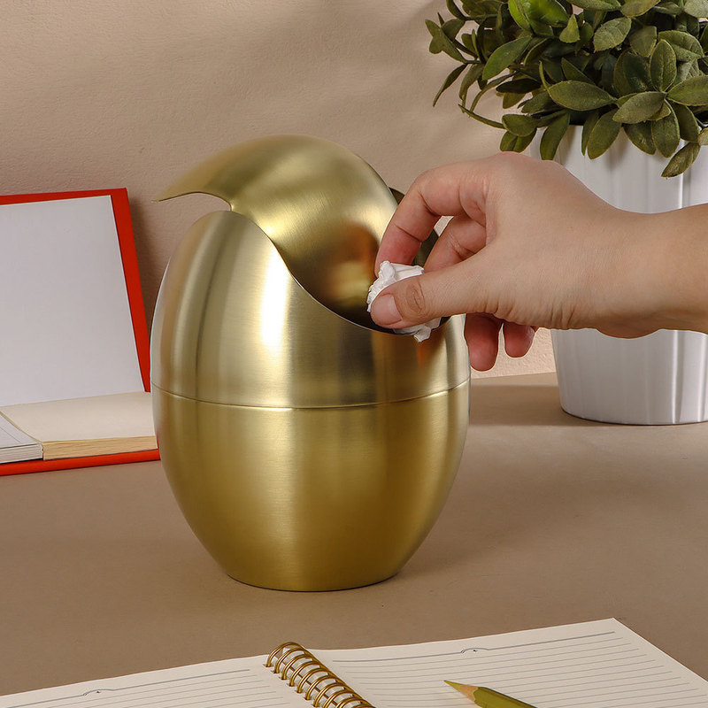 Golden Eggshell Desktop Trash Can with Lid, Stainless Steel Coffee Table Wastebasket, Creative Household Oval Storage Bin 1.5L