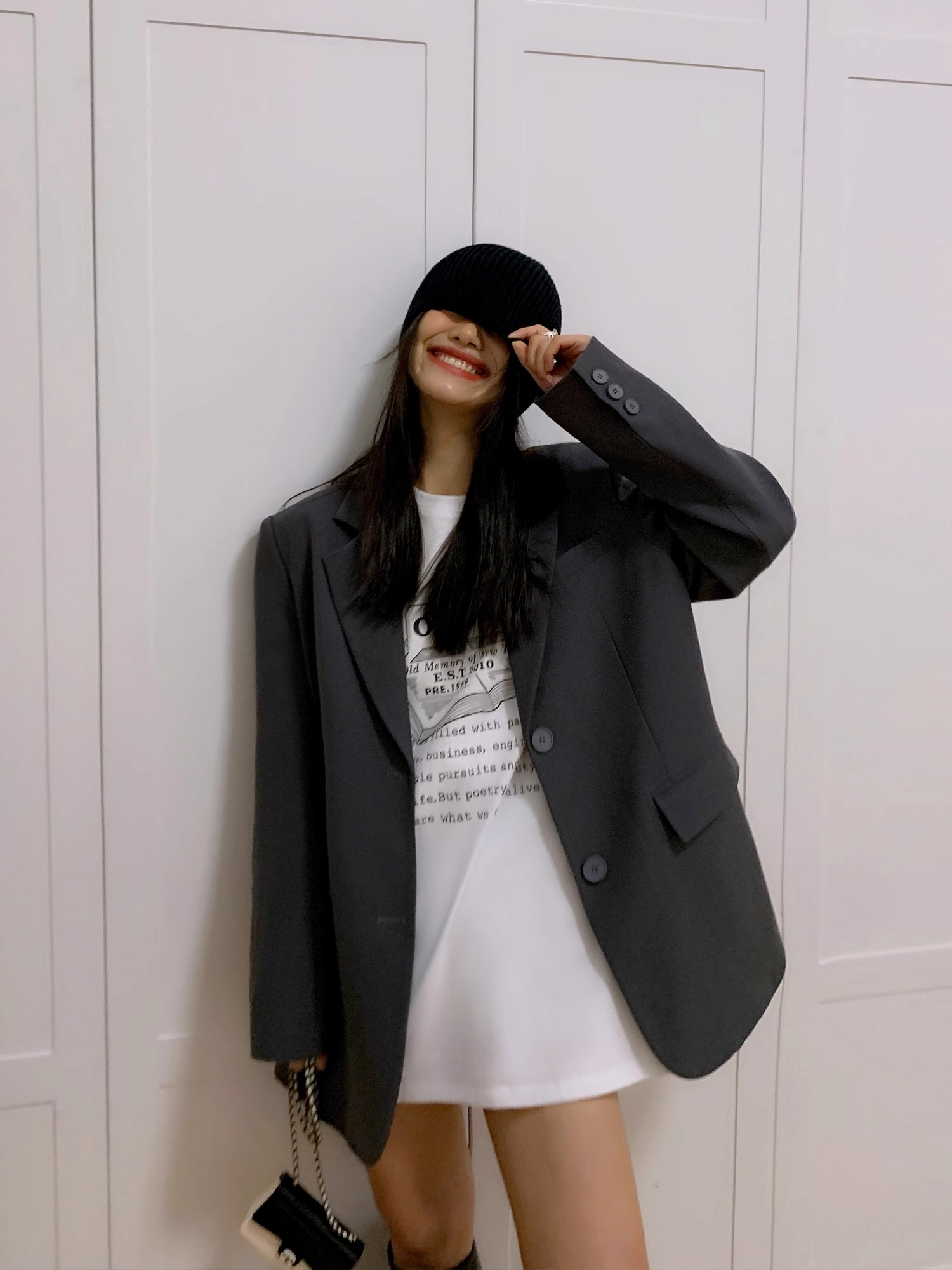 灰色西装外套女秋季2025新款高级感炸街设计感小众今年流行黑西服|undefined