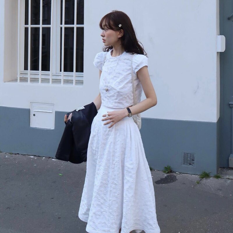 Now Available: Korean Designer Fletta Textured Short-Sleeve Top + High-Waisted Skirt Korean-Style Women's Outfit for Autumn Now Available: Korean Designer Fletta Textured Short-Sleeve Top + High-Waisted Skirt Korean-Style Women's Outfit for Autumn