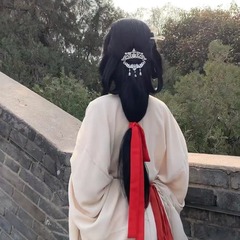 ヘアピンの髪飾りの漢服の戦国の服の要素の古風な婦人服のフリンジの後で百合の小さい真珠の彫刻の形を押さえます。