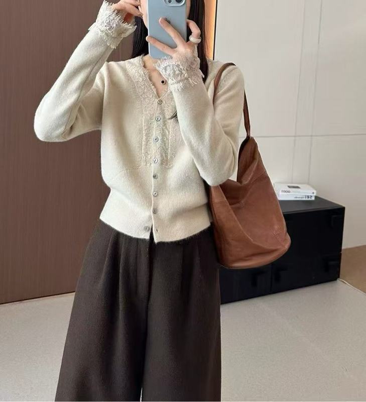 法式蕾丝毛衣女秋冬2025新款时尚气质设计感长袖针织衫打底衫上衣|undefined