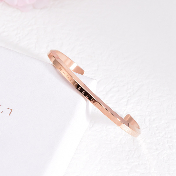 Fashionable classic accessory stainless steel