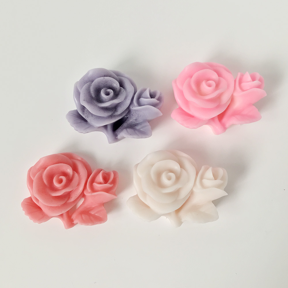Candle contains rose wax agate