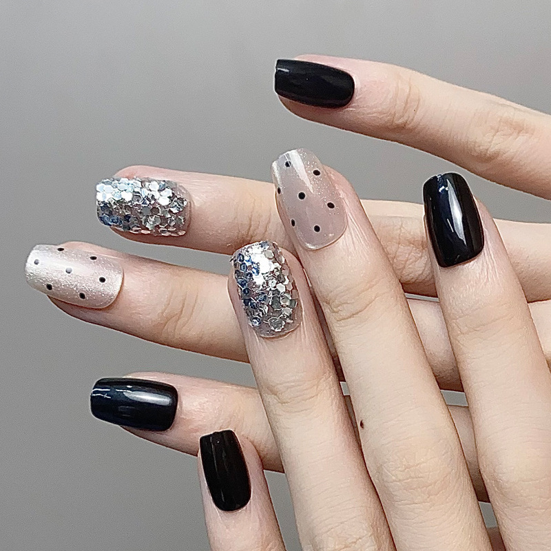 BY1828 화이트와 블랙 글루 스타일