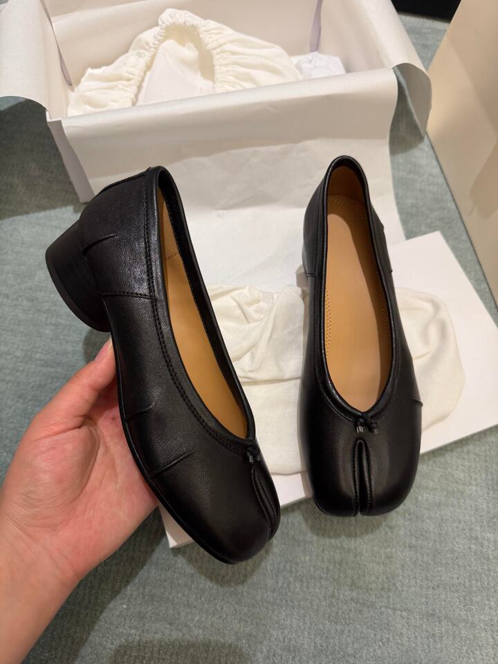 Giày Mary Jane mũi tách ngón gót vuông 3–6 cm da bò hai lớp — màu đen chi tiết 15