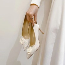 香槟法式婚鞋2023新款新娘伴娘鞋不累脚两穿细跟高跟鞋气质礼服鞋