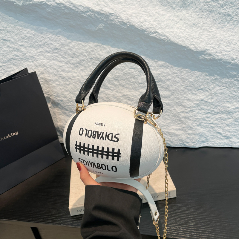 Bolsas de fútbol personales 2025 primavera nuevo paquete blando japonés personales letras de contraste de color tendencia de moda crowdsourcing