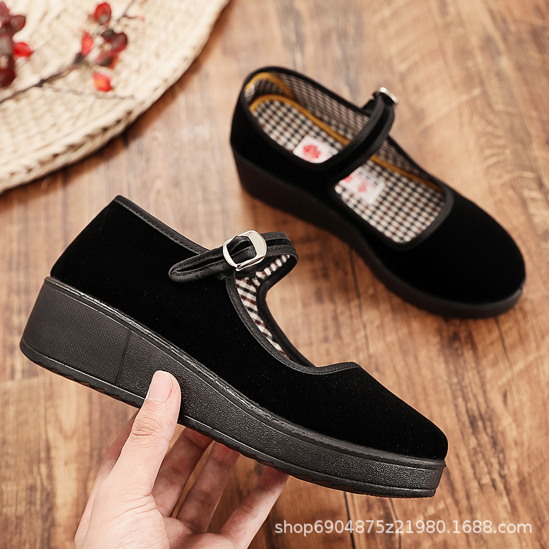 Old Beijing Cloth Shoes Women's Thick-soled Black Work Shoes Flat-soled Comfortable Mother Shoes Single-layer Shoes Black Cloth Shoes with Buckle Old Beijing Cloth Shoes Women's Thick-soled Black Work Shoes Flat-soled Comfortable Mother Shoes Single-layer Shoes Black Cloth Shoes with Buckle