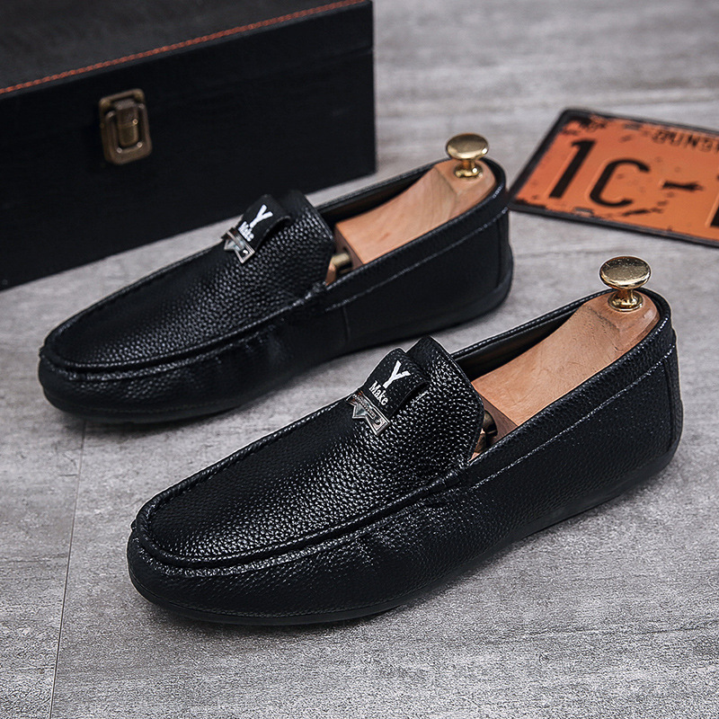 Zapatos Doudou para hombre verano 2025 nuevos zapatos de cuero esmerilado de terciopelo perezoso de un pie zapatos de moda de conducción de negocios para jóvenes