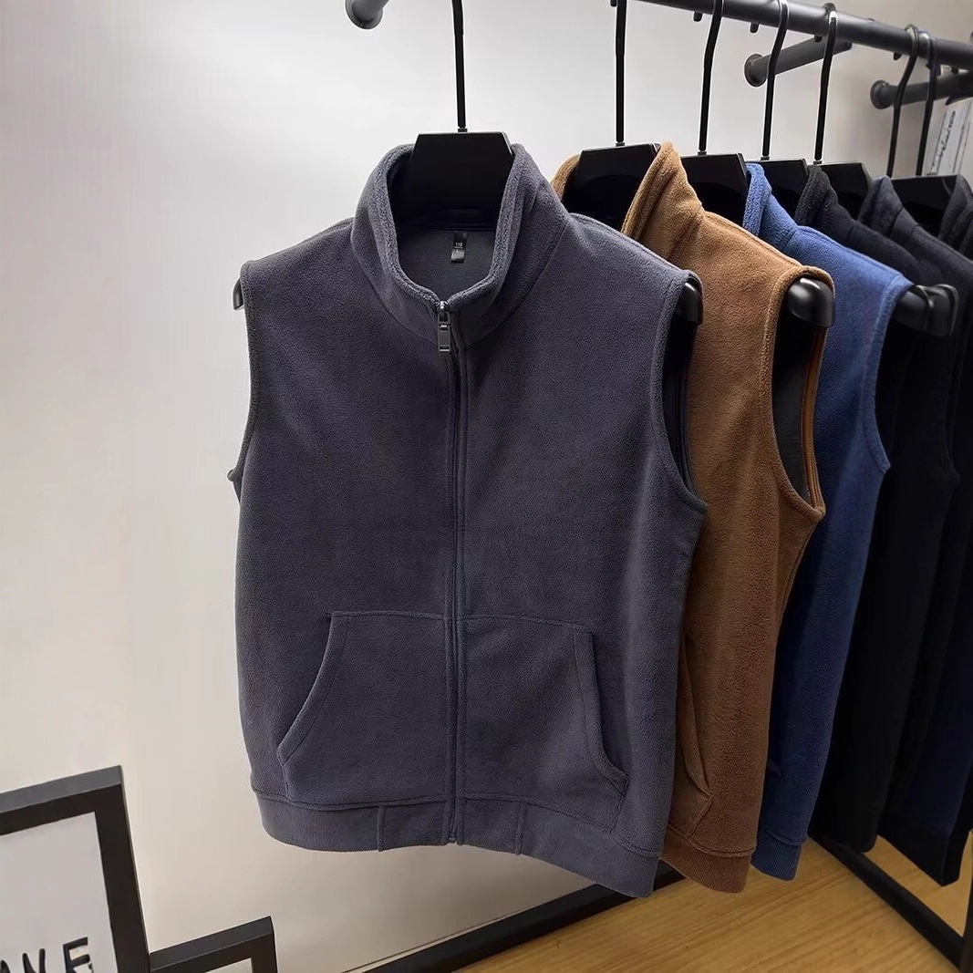 Otoño y invierno chaleco de terciopelo para hombres con chaleco de terciopelo cálido ocio de mediana edad, cuello vertical, chaleco de terciopelo de cordero, hombro