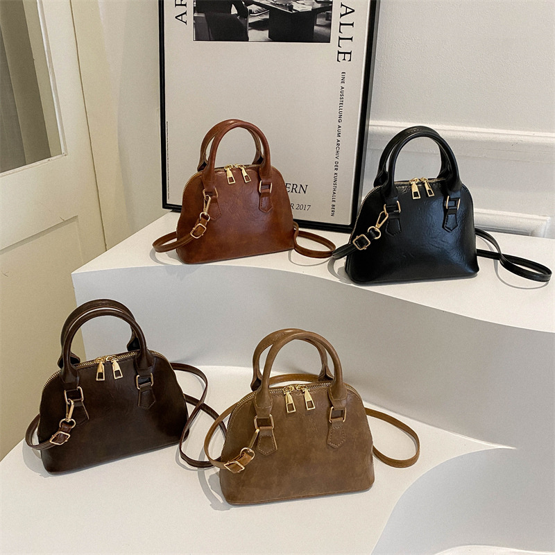 Popular and minimalist 2024 winter leisure new fashionable and western-style texture single shoulder crossbody shell women's bag_voghion.com
