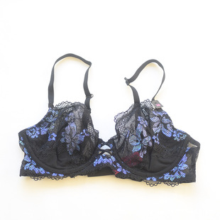 Canada LS Large Chest Shown Small Ultra-thin Embroidered Underwear Gathering Anti-sagging Comfortable Gathering Bra