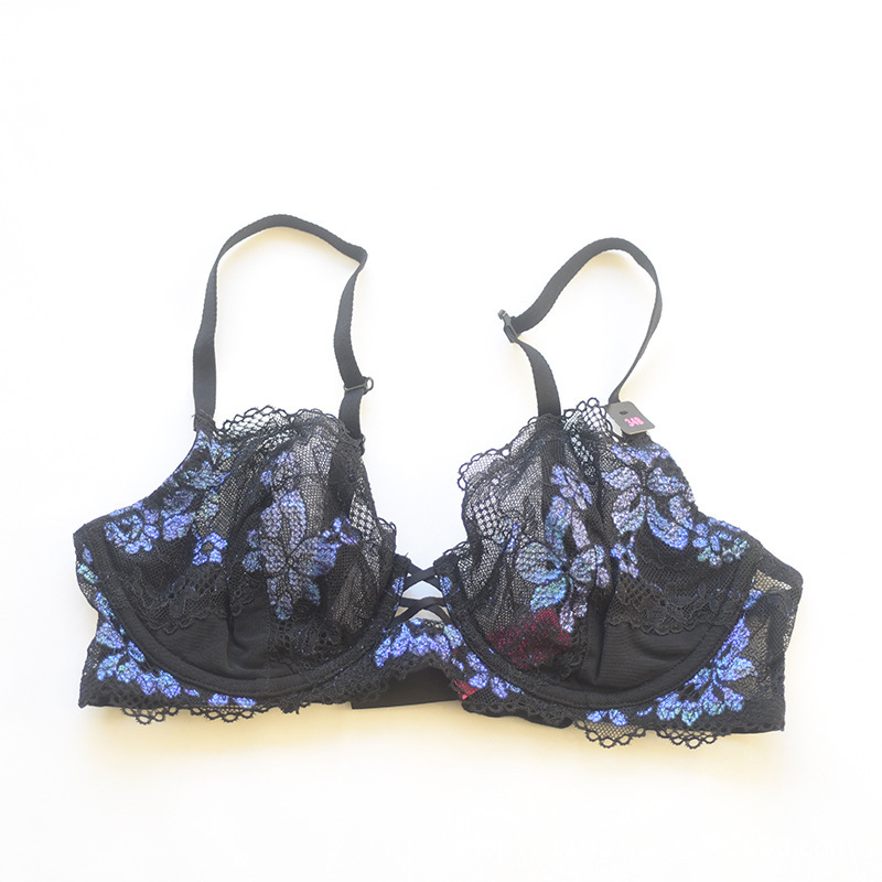 Canada LS Large Chest Shown Small Ultra-thin Embroidered Underwear Gathering Anti-sagging Comfortable Gathering Bra Canada LS Large Chest Shown Small Ultra-thin Embroidered Underwear Gathering Anti-sagging Comfortable Gathering Bra