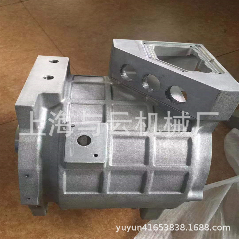 铸铝厂家供应铝合金箱体浇铸，重力铸造汽车壳体铝型材