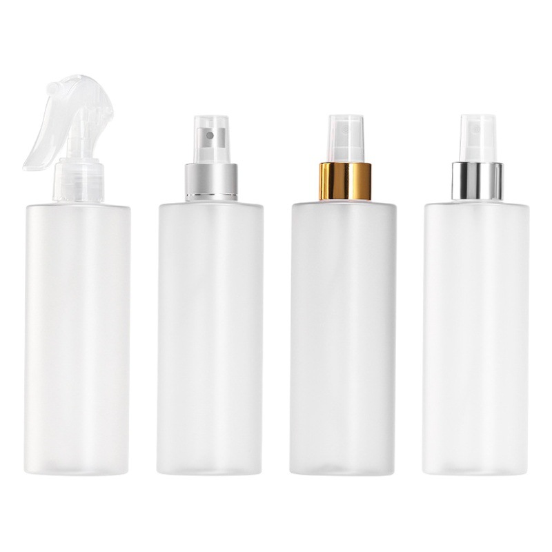 En stock botella de lavado de gran capacidad 300ml botella de aerosol de hombro plano transparente esmerilado botella de pistola de pulverización de agua cosmética botella de aerosol de plata