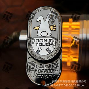 兔子律动推牌edc金属指间解压玩具旋转直推推牌-阿里巴巴