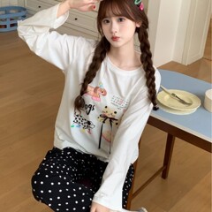 夏の新型アニメ模様レースのサイドパンツ女性の上着の半袖は家庭服のパジャマセットを着ることができます。
