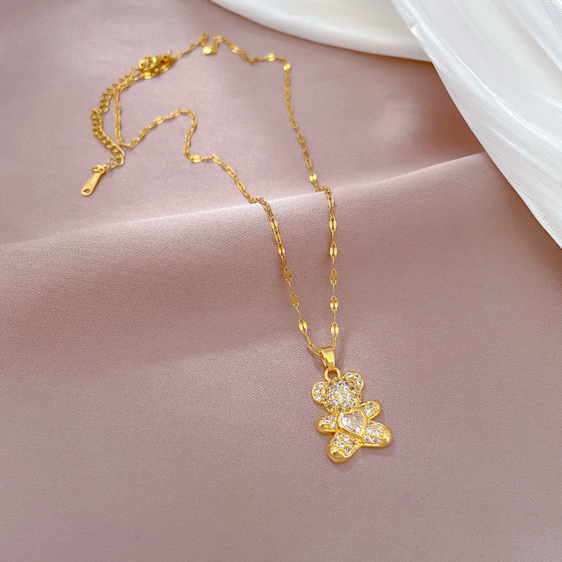 Pendant Necklace Classification 304 Stainless Steel Chain Material 1 Piece Quantity Daily Occasion Golden Plated 304 Stainless Steel Electroplating Zircon Animal Bear Cute Pendant Necklace For Women'S