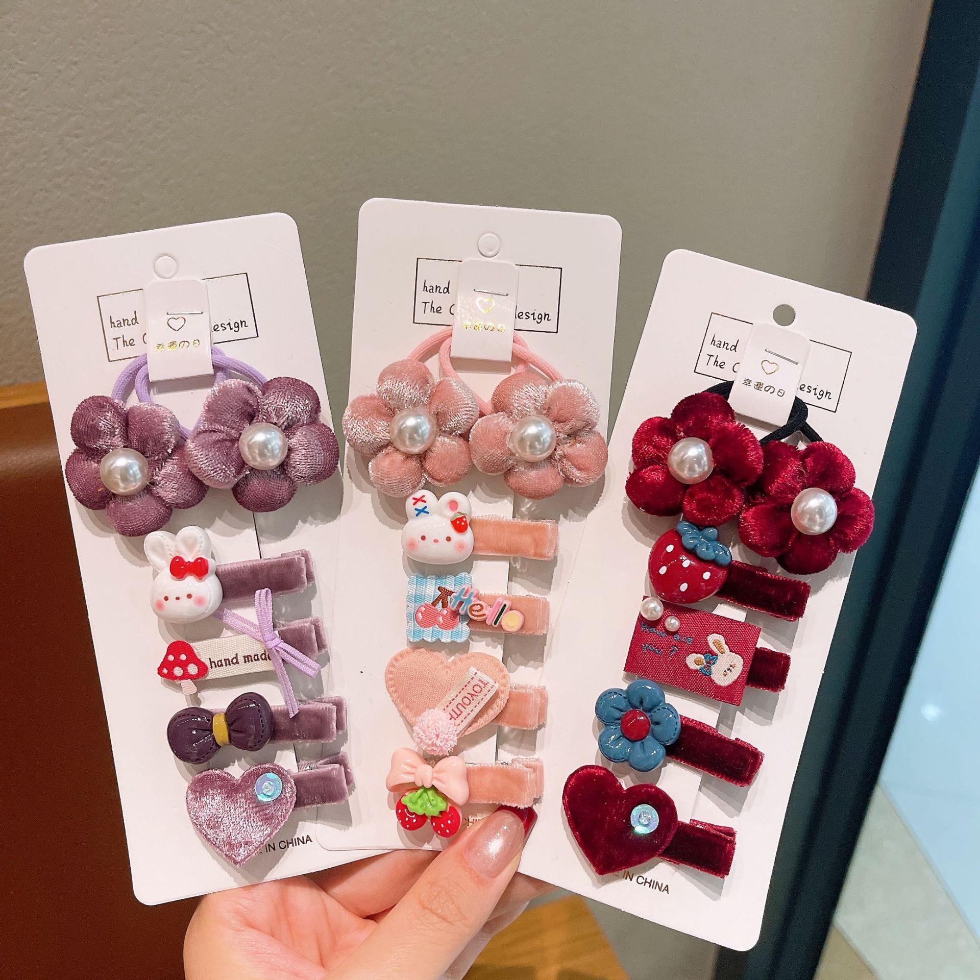 Nuevo otoño coreano lindo fieltro de fruta para niños con un vestido de amor de boca de pato clip de banda de cuero toque de cabello bebé