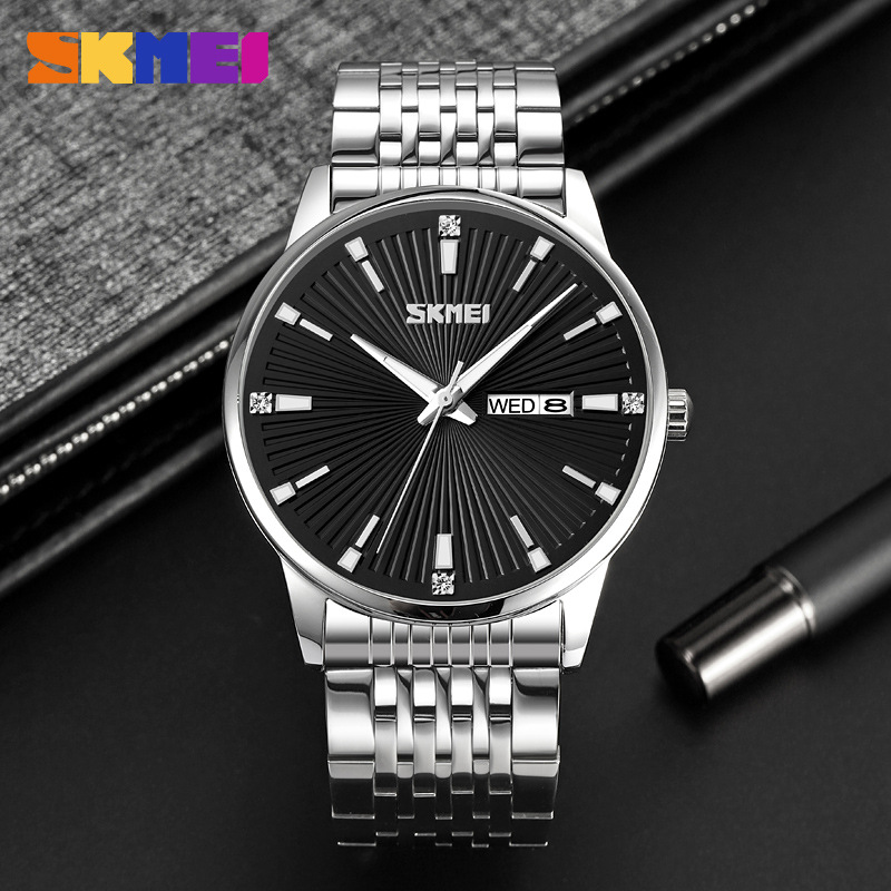Momento de reloj de hombre de negocios impermeable nocturna doble calendario relojes de cuarzo transfronterizos relojes de hombre comercio exterior al por mayor