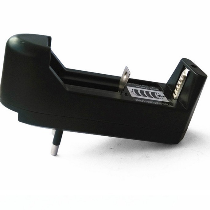 18650充电器单充欧规 锂电池充电器单槽座充 欧规充电器14500