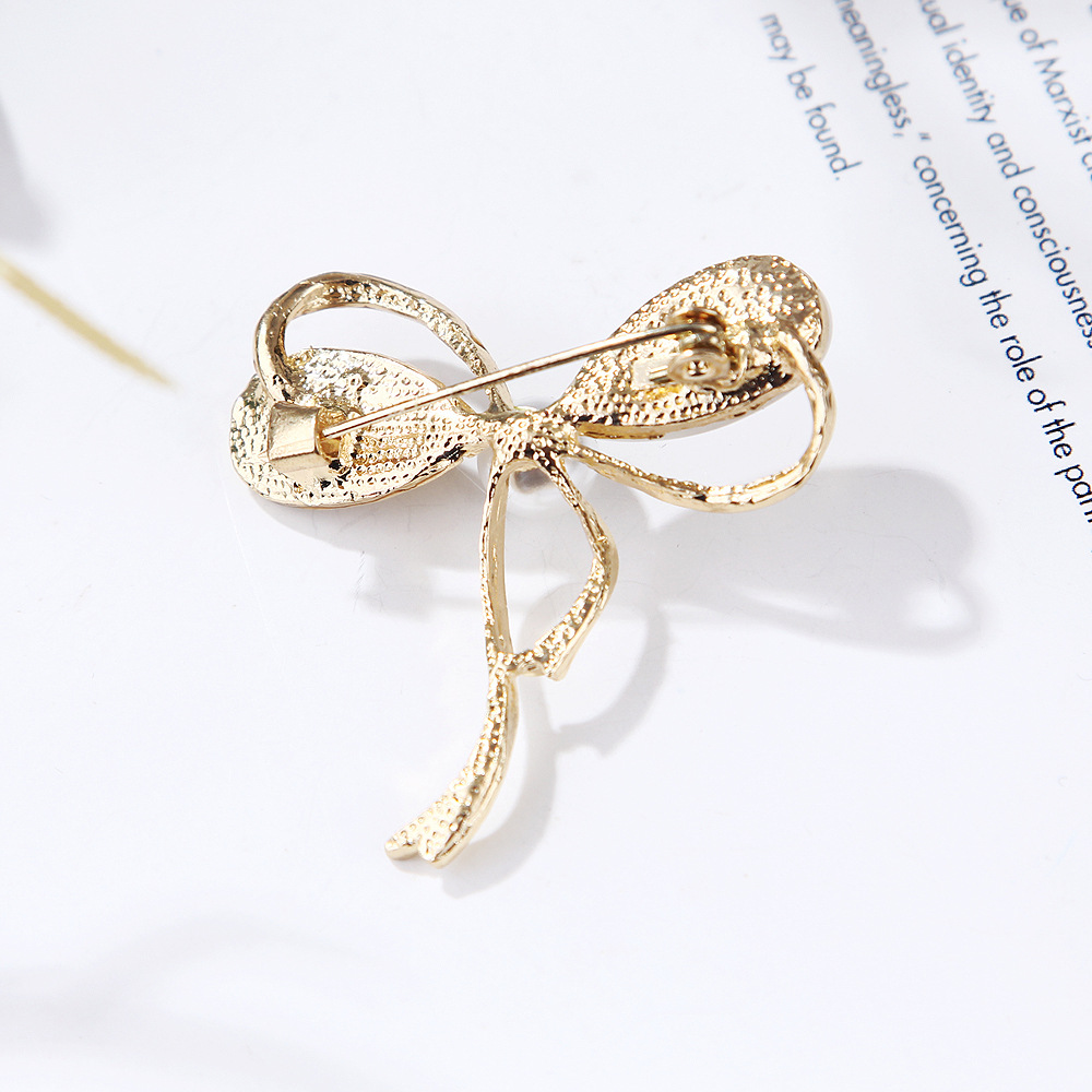 Fashion Bow Knot Alloy Women's Brooches display picture 5