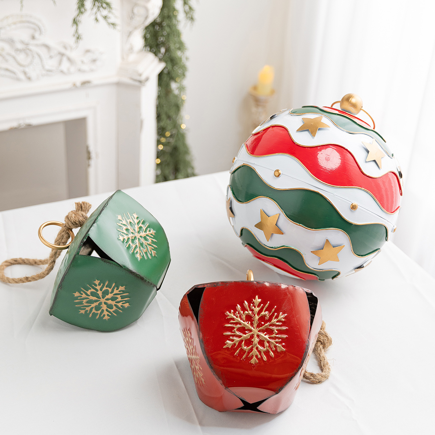 New cross-border vintage metal painted bell ornaments with distressed octagonal diamond-shaped snowflake bells and wave-patterned round balls