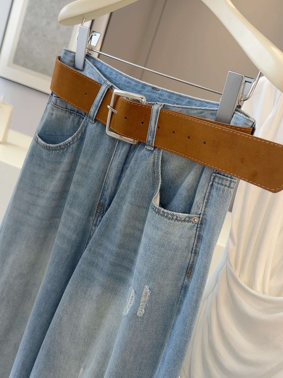 Women's High-Waisted Ripped Jeans Washed Loose Fit Slimming Design Versatile Stylish Long Pants Summer New Style_ecoleips.com