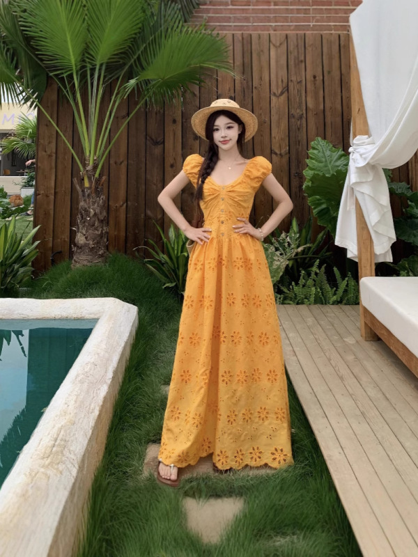 大きいサイズの中空刺繍ドレスレディース夏フレンチレトロハイエンド気質海辺旅行休暇スタイルロングスカート|undefined