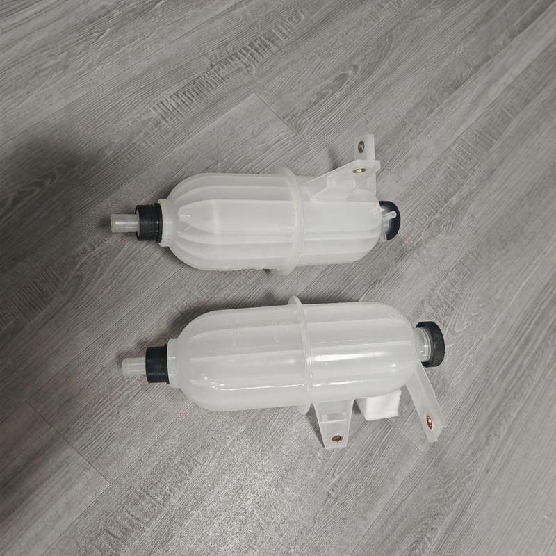 スポットメーカー卸売日本製膨張タンク カローラ 16470-0L010 膨張タンク|undefined