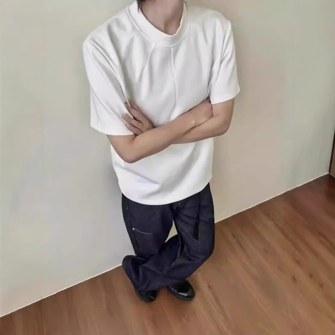 여름 일본 복고풍 라운드 넥 남성 티셔츠 틈새 디자인 크로스 골지 넥 반팔 루즈하고 다재다능함