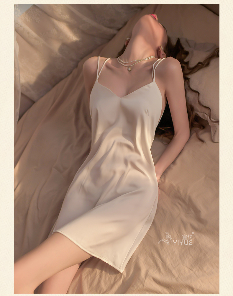 中国直邮 宜约 性感睡衣女吊带深V睡裙 绸缎家居服 白色 L