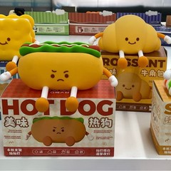 午後のお茶のシリーズの創意的な携帯電話のスタンドのデスクトップのベッドの雰囲気は明かりをたたいてホットドッグのサンドイッチのビスケットの小さい夜の明かりをたたきます。