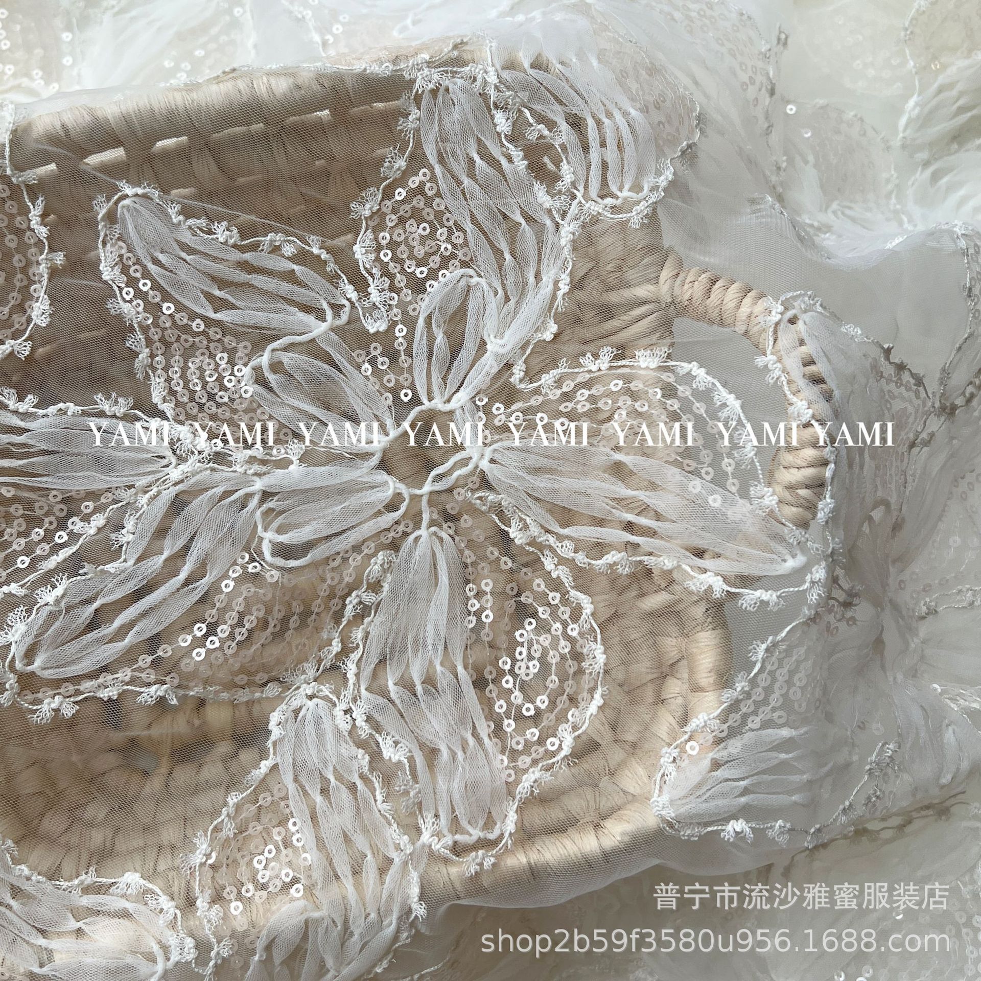 Flores grandes bordadas tela de malla con gancho flor tridimensional tela de malla bordada vestido de boda vestido de escenario tela para niños
