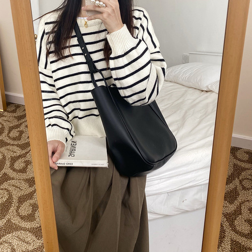 Large Capacity Bags for Women 2024 New Fashion Retro Office Commute Tote Bag Unique Single Shoulder Crossbody Bag Versatile