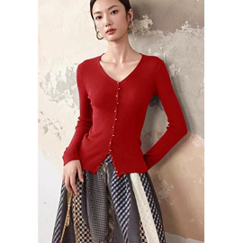 女式衬衫;女式针织衫;半身裙