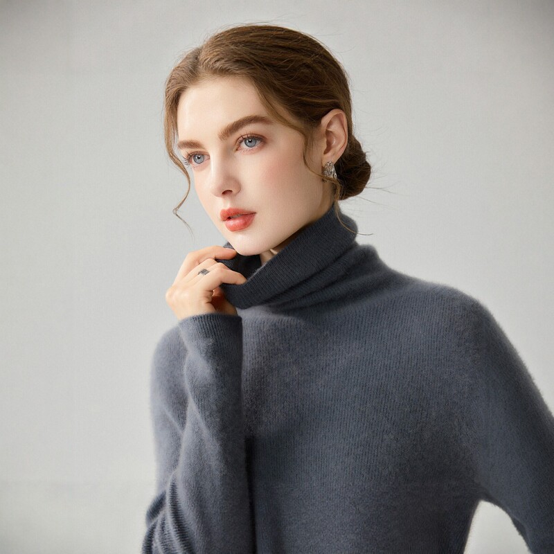 New Autumn and Winter Andy Velvet Turtleneck Sweater for Women, Stylish Slim-Fit Knitwear with a Layered Collar New Autumn and Winter Andy Velvet Turtleneck Sweater for Women, Stylish Slim-Fit Knitwear with a Layered Collar