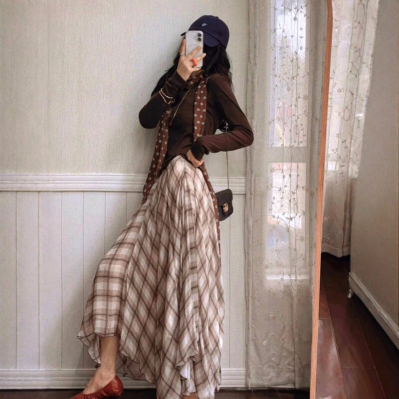 Spring and Summer 2025 New American Style Retro Spice Girl Elegant Long Dress Seaside Vacation Casual Plaid Brown Skirt for Women
