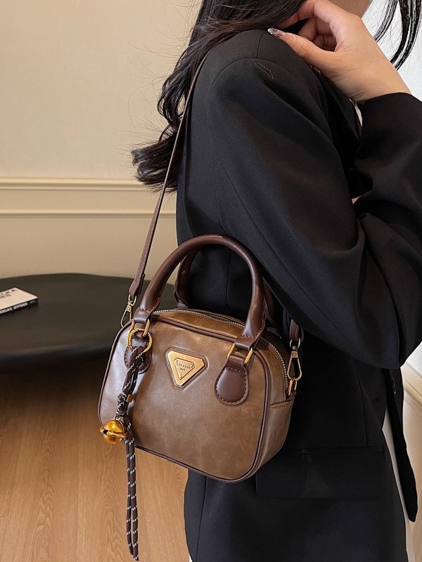 Diseño de nicho transfronterizo retro bolso pequeño para mujeres 2024 nueva moda de otoño y invierno simple bolso de hombro portátil